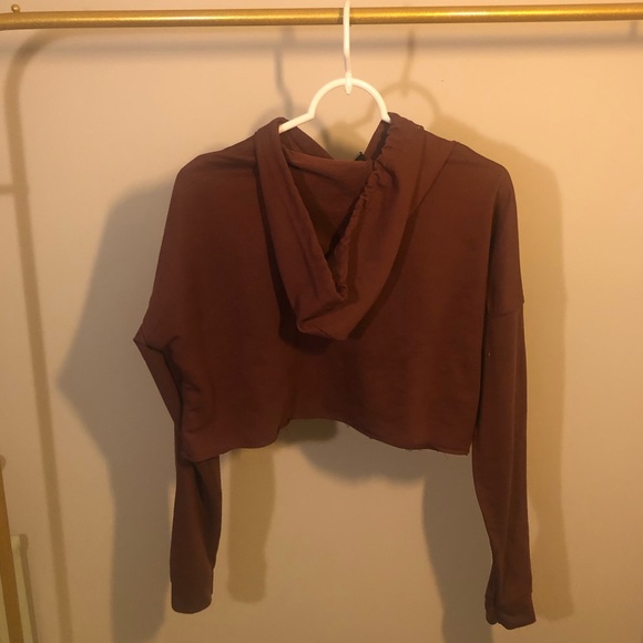 Maroon cropped Windsor sweatshirt - Picture 3 of 3